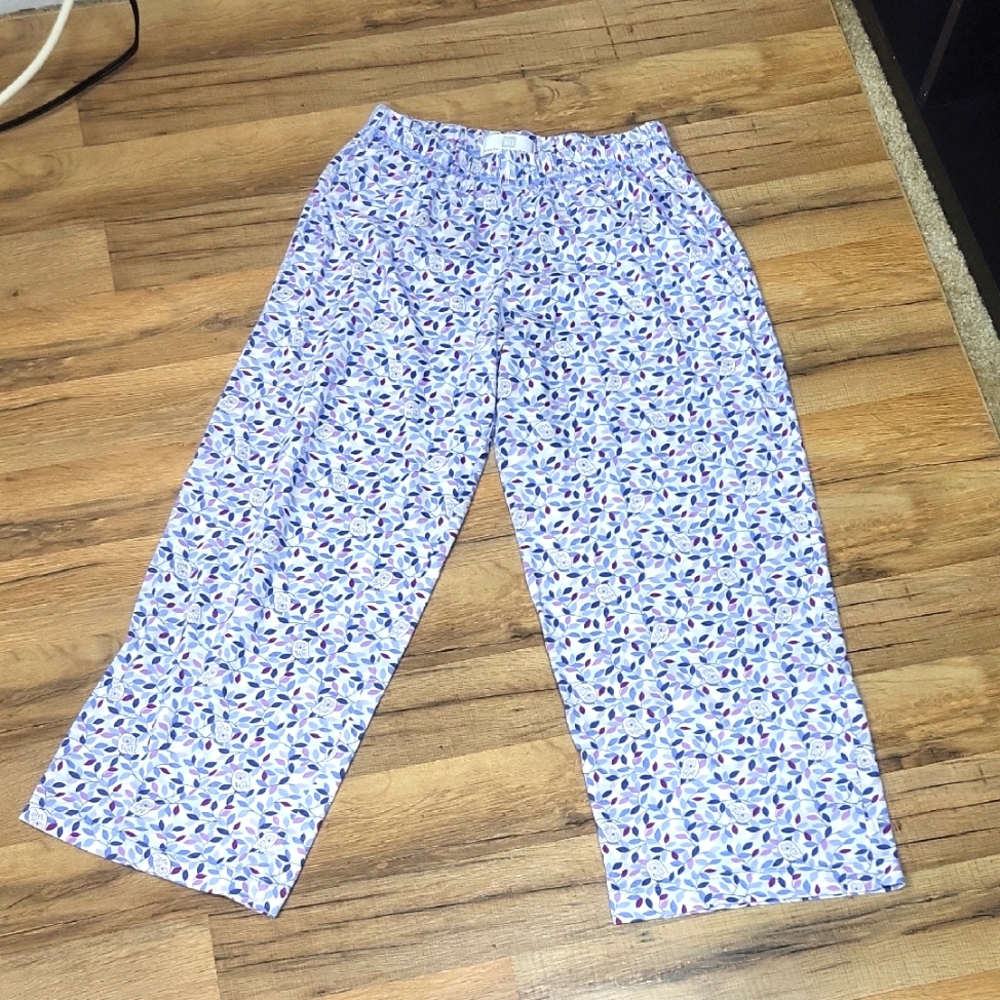 KAUREN NEUBERGER Blue Purple Owl In Trees Elastic Waist Cropped Pajama Pants
